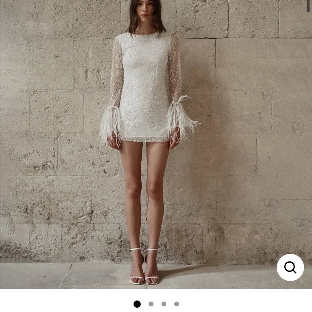 Chic White Feathered Mini Dress